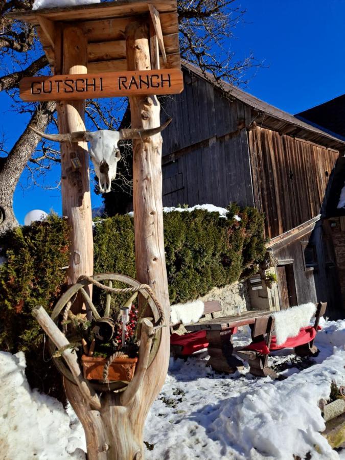 Erlebnisbauernhof Gutschi Ranch Kamp Bagian luar foto