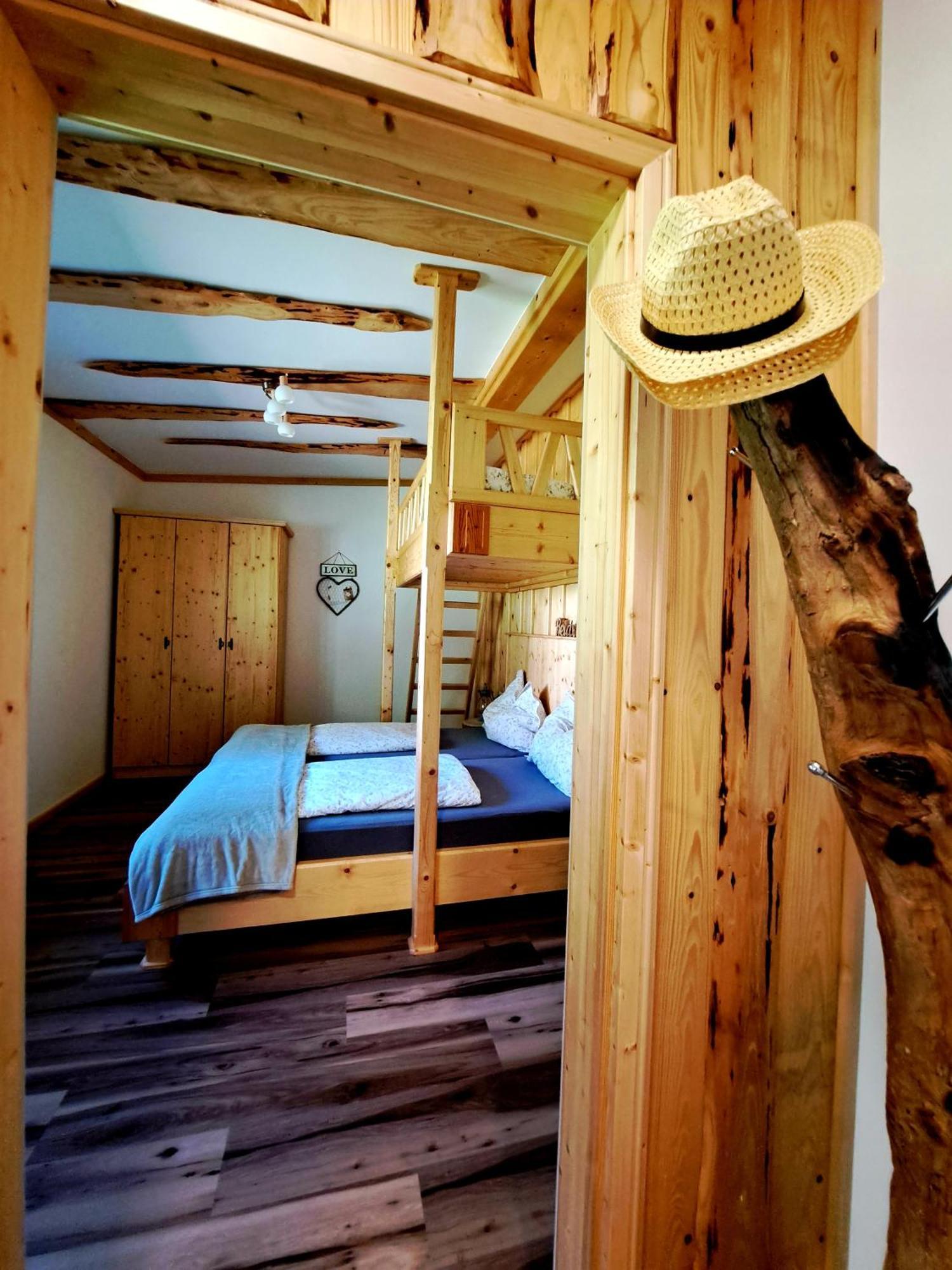 Erlebnisbauernhof Gutschi Ranch Kamp Ruang foto